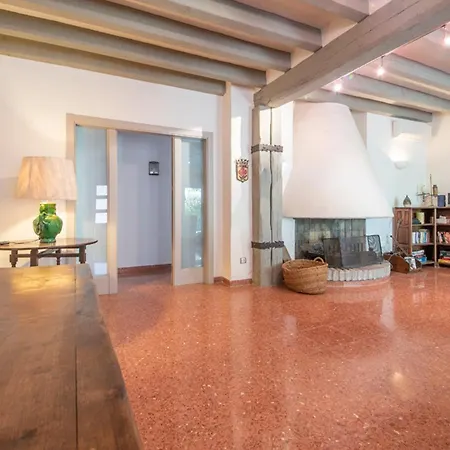 Villa Tarracohomes, Con Terraza Cerca De La Playa Vilafortuny Cambrils